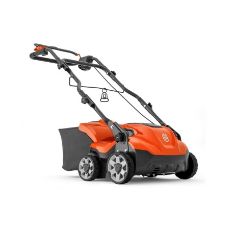 Wertykulatory i skaryfikatory - Wertykulator elektryczny HUSQVARNA S 138C